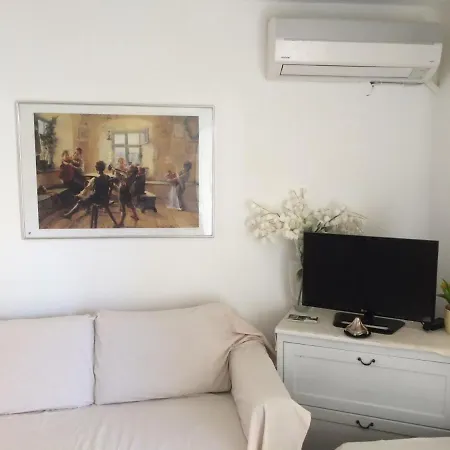 Apartament Dana's Cute *